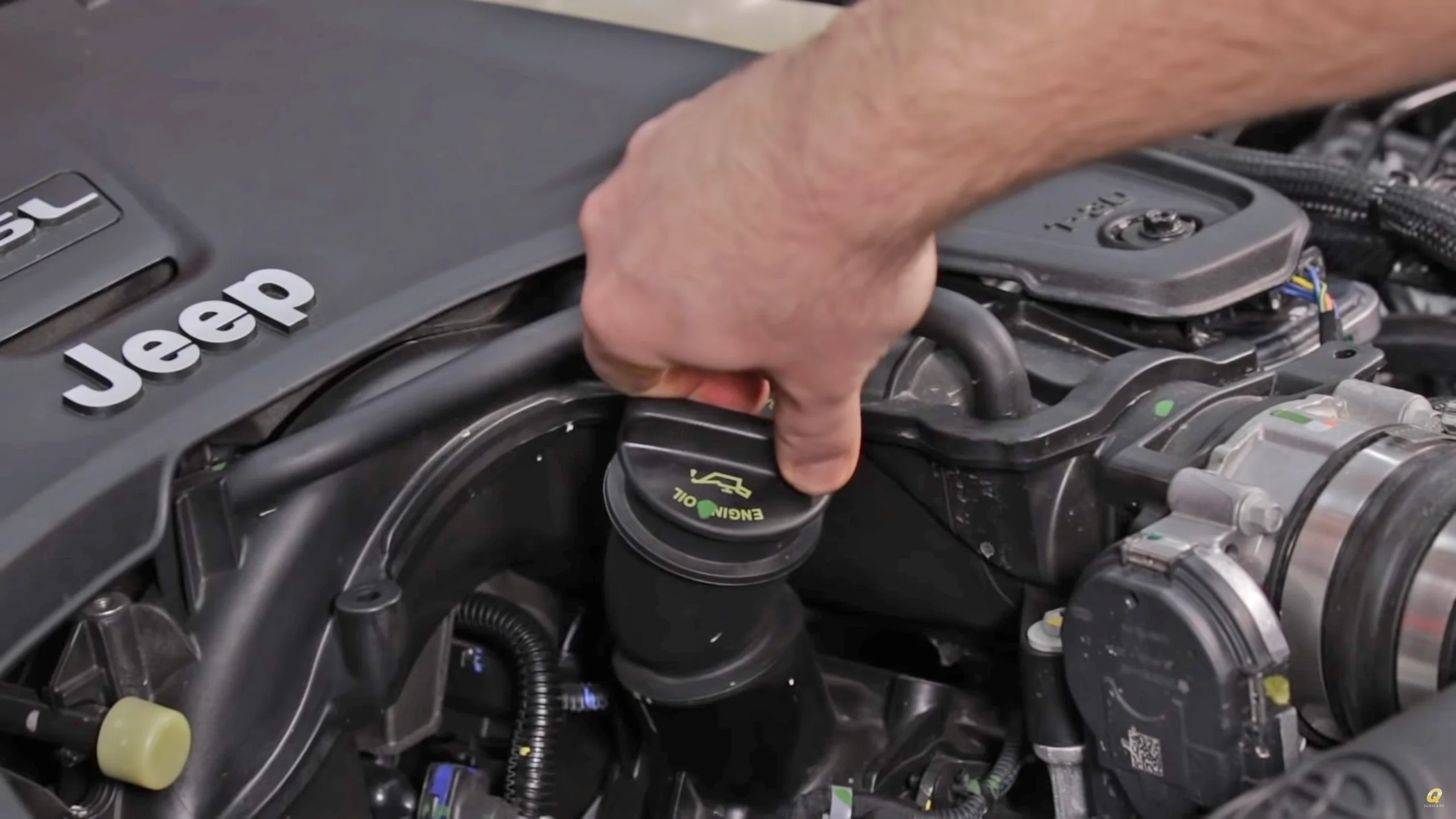 Jeep Renegade 2.4L Pentastar oil fill cap