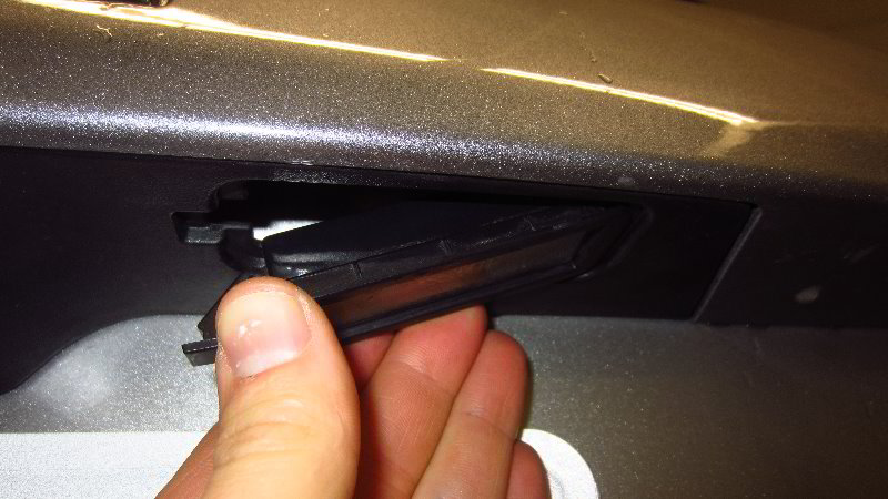 license plate light socket removal